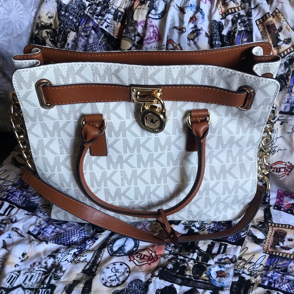 Michael kors purse - Picture 1 of 6